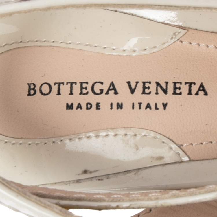 Pre Owned Bottega Veneta Cream Patent Leather Intrecciato Wedge Ankle Wrap Peep Toe Sandals Size 37