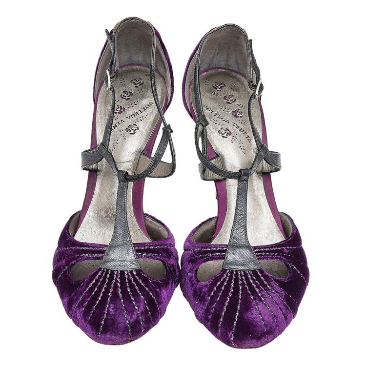 Pre Owned Bottega Veneta Purple Velvet And Leather Ankle Strap Sandals Size 39