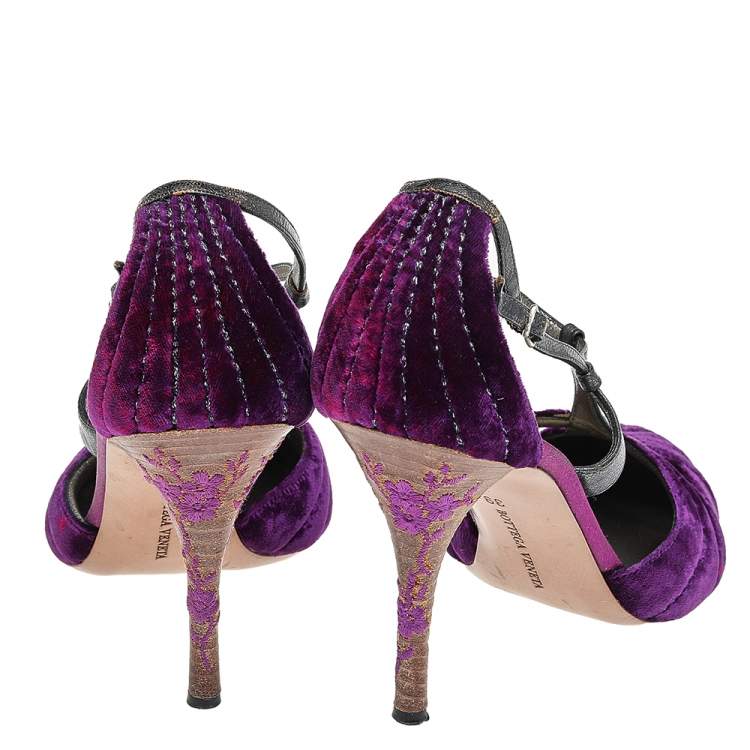 Pre Owned Bottega Veneta Purple Velvet And Leather Ankle Strap Sandals Size 39