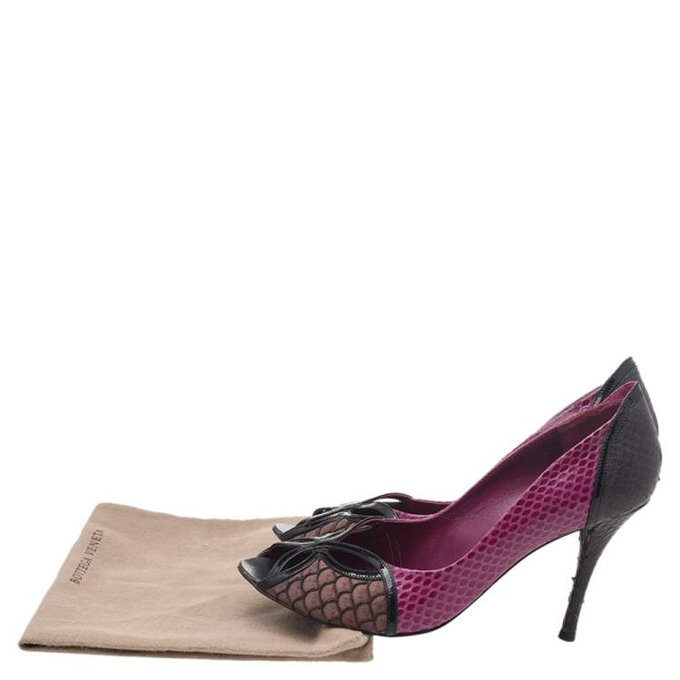 Pre Owned Bottega Veneta Multicolor Python And Patent Leather Peep Toe Pumps Size 38
