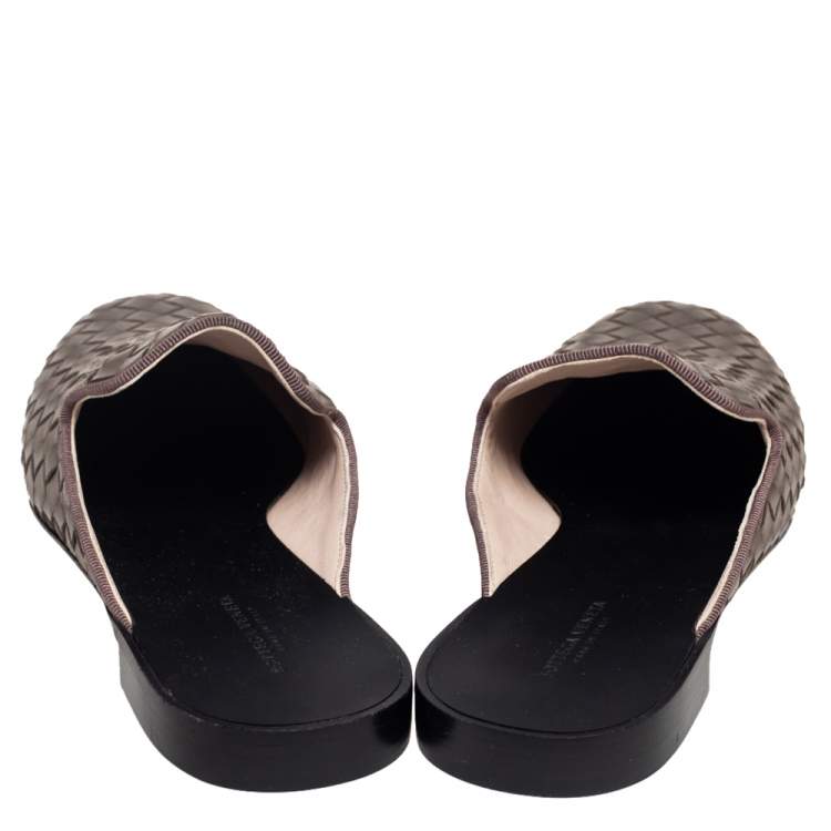Pre Owned Bottega Veneta Brown Intrecciato Leather  Mules Size 36