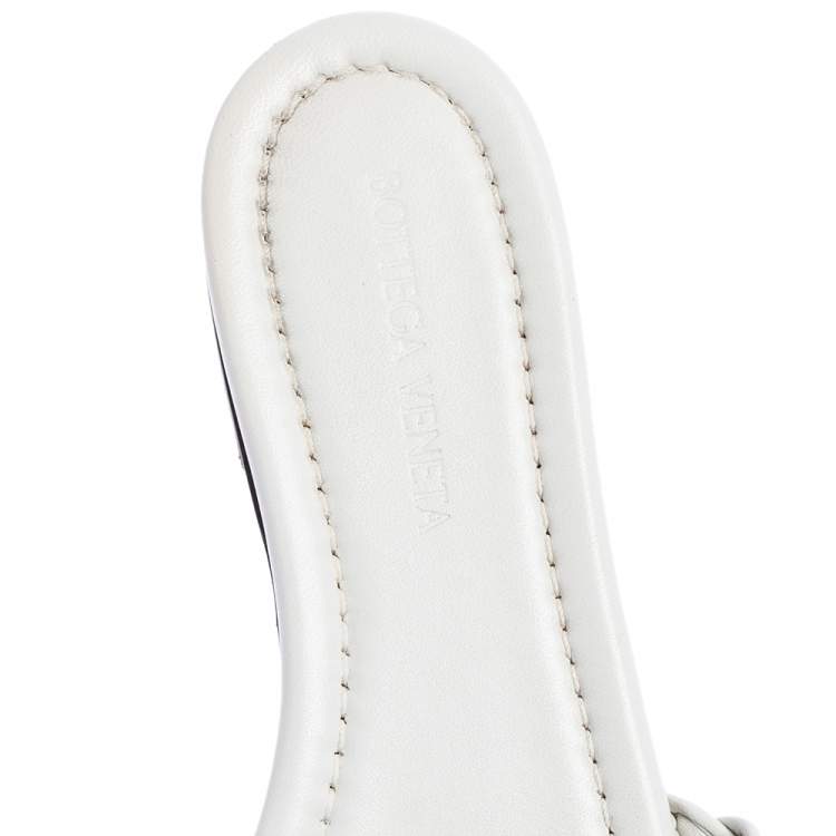 Pre Owned Bottega Veneta White Intrecciato Leather Square Toe Flat Slides Size 38