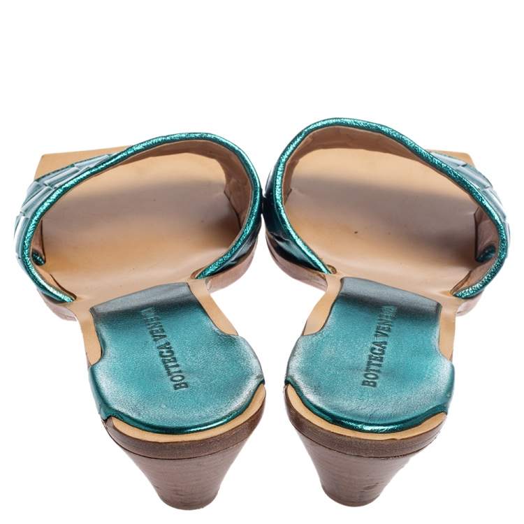 Pre Owned Bottega Veneta Metallic Blue Intrecciato Leather Square Toe Slide Sandals Size 39