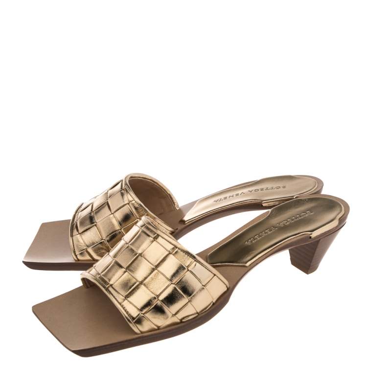 Pre Owned Bottega Veneta Metallic Gold Intrecciato Leather Square Toe Slide Sandals Size 37