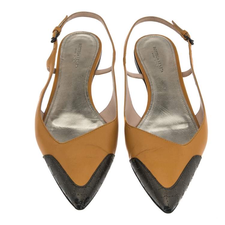 Pre Owned Bottega Veneta Yellow/Black Leather Slingback Sandals Size 39