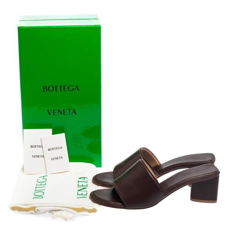 Pre Owned Bottega Veneta Brown Leather Block-Heel Mules Size 38.5