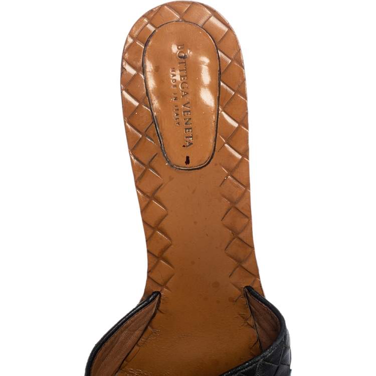 Pre Owned Bottega Veneta Black/Brown Intrecciato Leather Ravello Slide Sandals Size 39.5