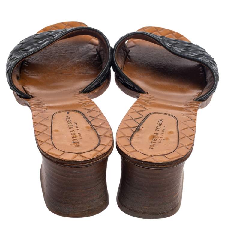 Pre Owned Bottega Veneta Black/Brown Intrecciato Leather Ravello Slide Sandals Size 39.5