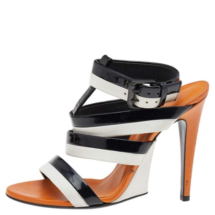 Pre Owned Bottega Veneta White/Black Patent And Leather Ankle Strap Sandals Size 39.5