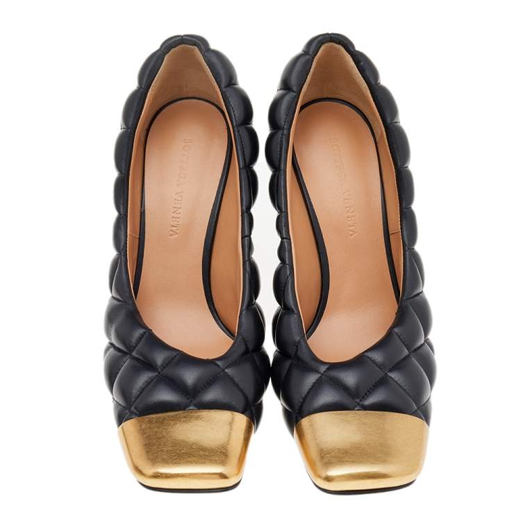 Pre Owned Bottega Veneta Black Quilted Leather Square Metal Cap Toe Pumps Size 37.5