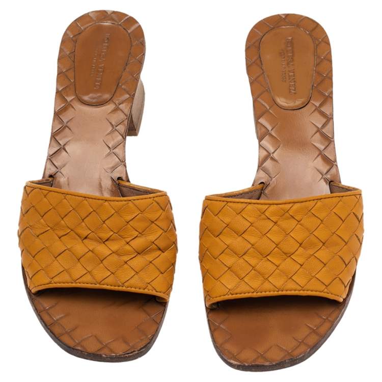 Pre Owned Bottega Veneta Mustard Yellow Intrecciato Leather Ravello Slide Sandals Size 36