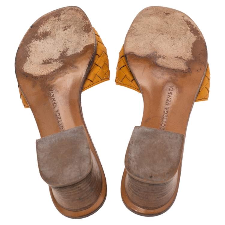 Pre Owned Bottega Veneta Mustard Yellow Intrecciato Leather Ravello Slide Sandals Size 36