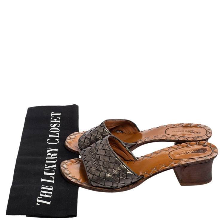 Pre Owned Bottega Veneta Metallic Intrecciato Leather Slide Sandals Size 36