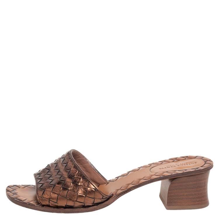 Pre Owned Bottega Veneta Metallic Bronze Leather Block Heel Slide Sandals Size 37.5