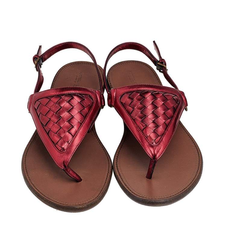 Pre Owned Bottega Veneta Metallic Red Intrecciato Leather Thong Slingback Flat Sandals Size 41