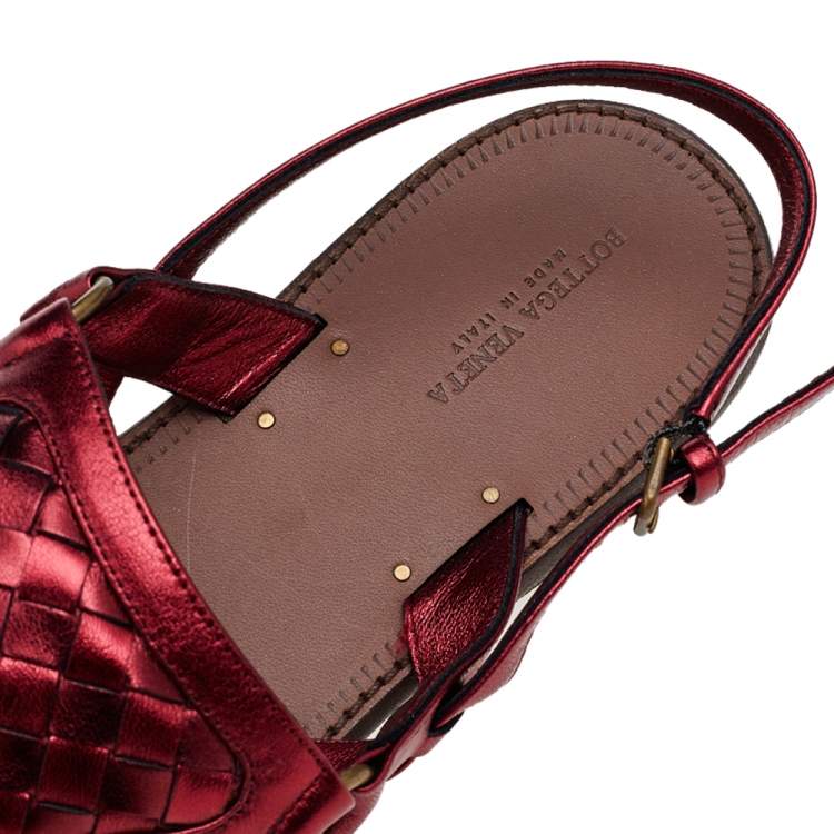 Pre Owned Bottega Veneta Metallic Red Intrecciato Leather Thong Slingback Flat Sandals Size 41