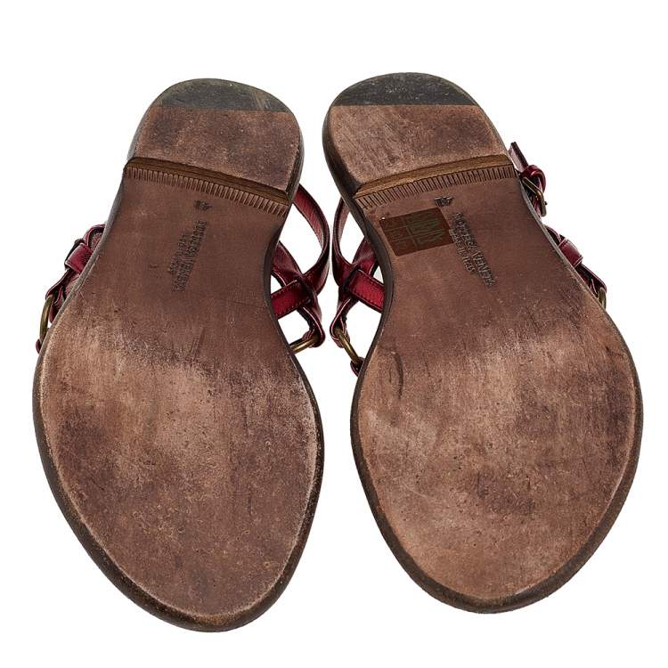 Pre Owned Bottega Veneta Metallic Red Intrecciato Leather Thong Slingback Flat Sandals Size 41