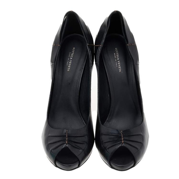 Pre Owned Bottega Veneta Black Leather Peep Toe Pumps Size 41
