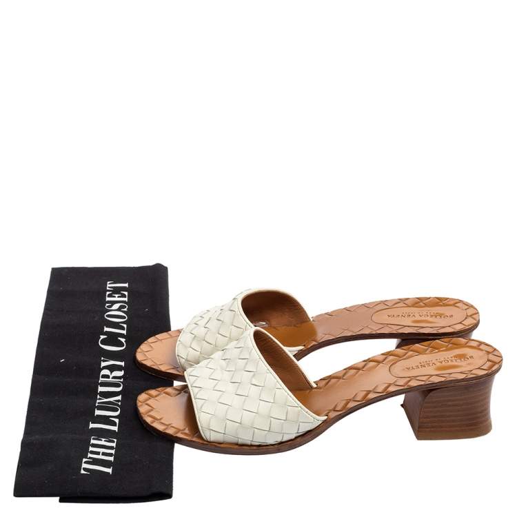 Pre Owned Bottega Veneta White Intrecciato Leather Ravello Slide Sandals Size 37