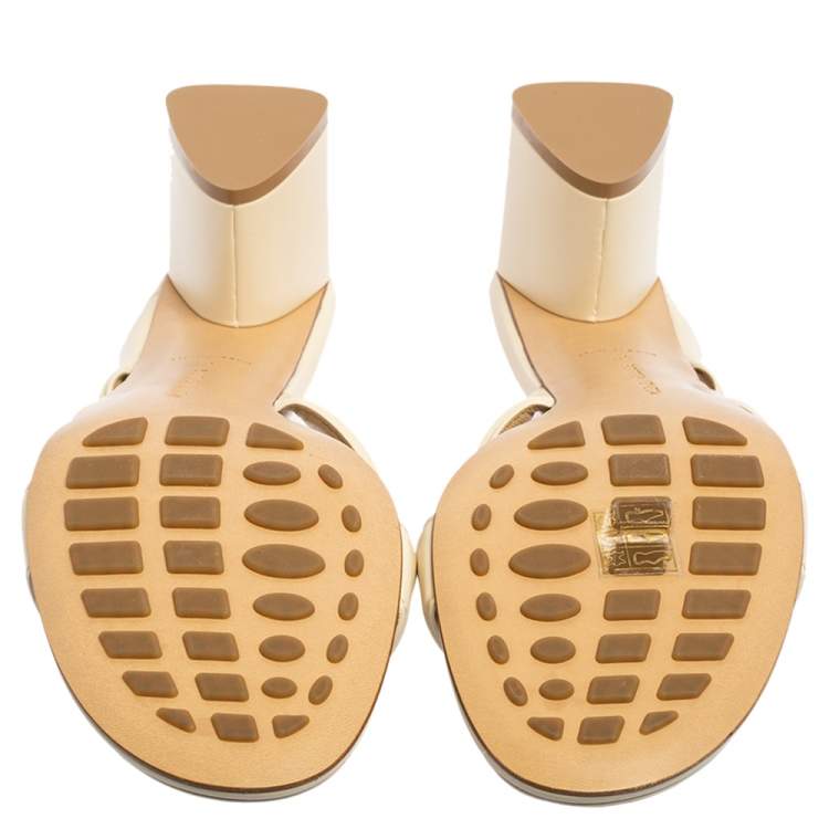 Pre Owned Bottega Veneta Beige Leather The Band Mule Sandals Size 42
