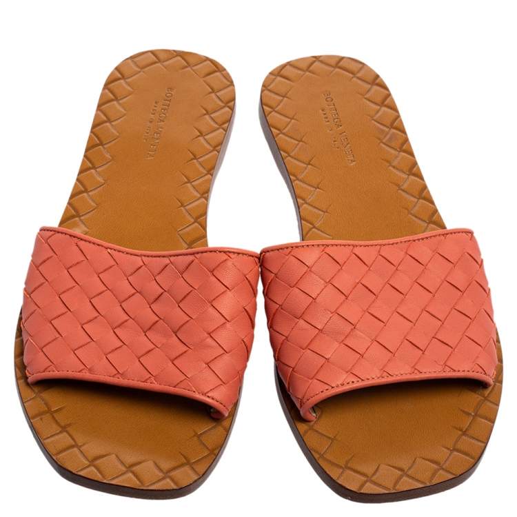 Pre Owned Bottega Venetta Pink Intrecciato Leather Flat Slides Size 36
