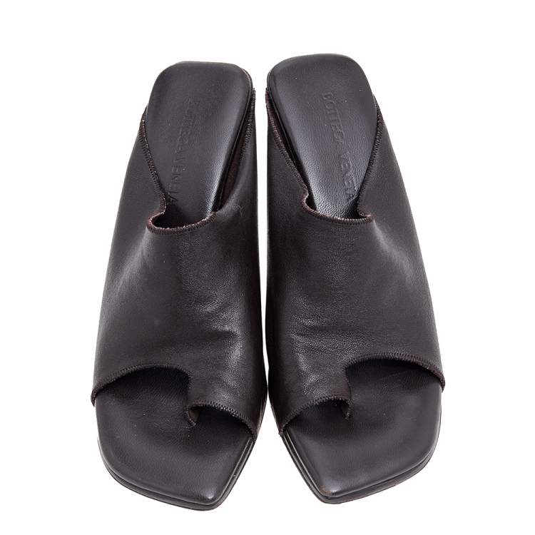 Pre Owned Bottega Veneta Dark Brown Leather Mules Size 36