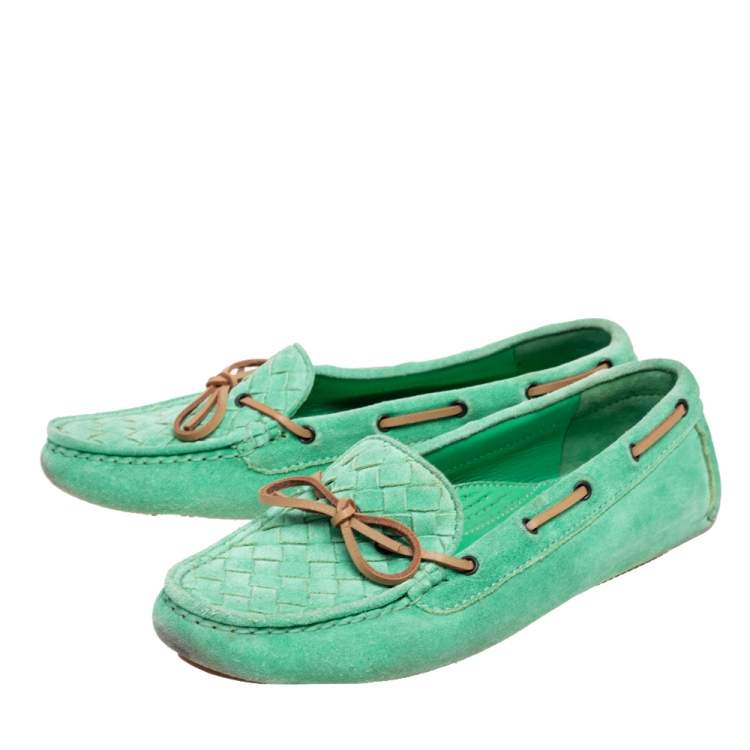 Pre Owned Bottega Veneta Green/Brown Intrecciato Suede Bow Slip-On Loafers Size 36