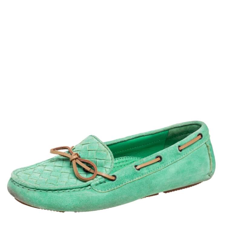 Pre Owned Bottega Veneta Green/Brown Intrecciato Suede Bow Slip-On Loafers Size 36