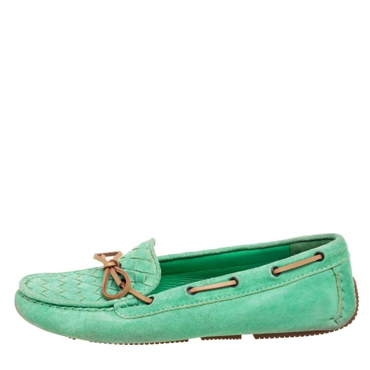 Pre Owned Bottega Veneta Green/Brown Intrecciato Suede Bow Slip-On Loafers Size 36