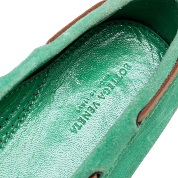 Pre Owned Bottega Veneta Green/Brown Intrecciato Suede Bow Slip-On Loafers Size 36