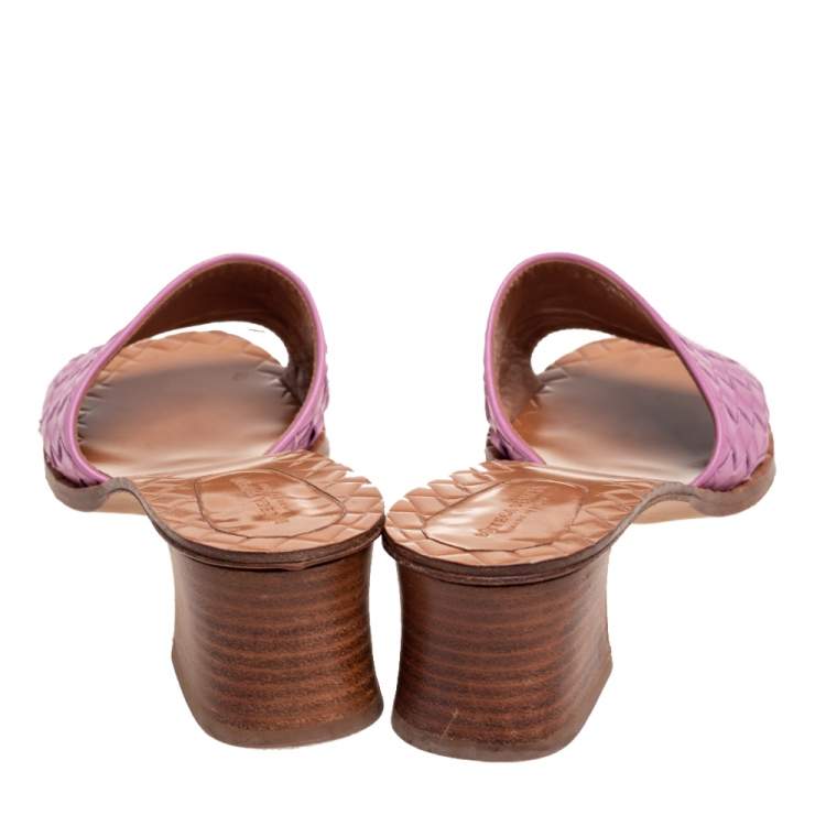 Pre Owned Bottega Veneta Pink Intrecciato Leather Slide Sandals Size 40
