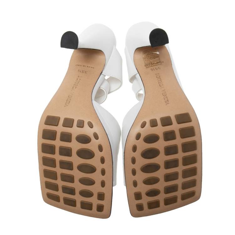 Pre Owned Bottega Veneta White Leather Cutout Slide Sandals Size 35.5