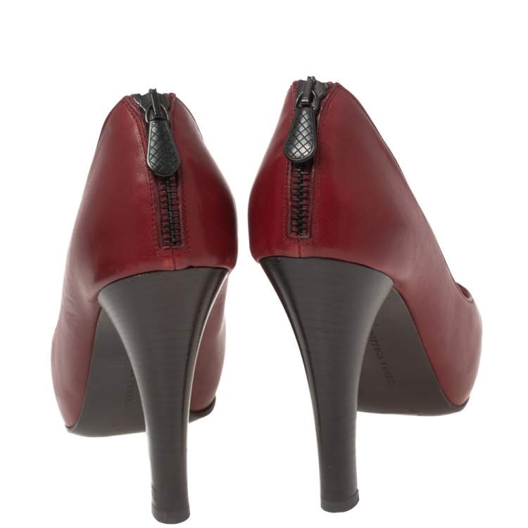 Pre Owned Bottega Veneta Red Leather Zipper Detail  Pumps Size 38.5