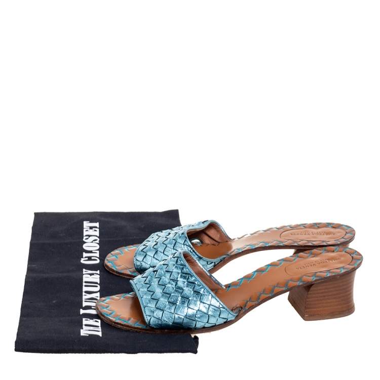 Pre Owned Bottega Veneta Metallic Blue Intrecciato Leather Slide  Sandals Size 38.5