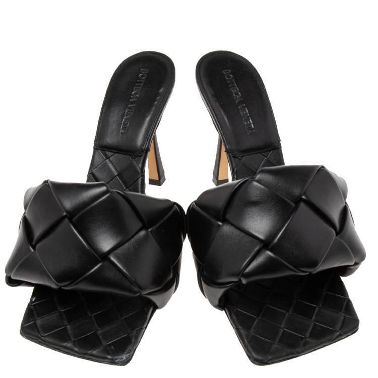 Pre Owned Bottega Veneta Black Intrecciato Leather Lido Sandals Size 37