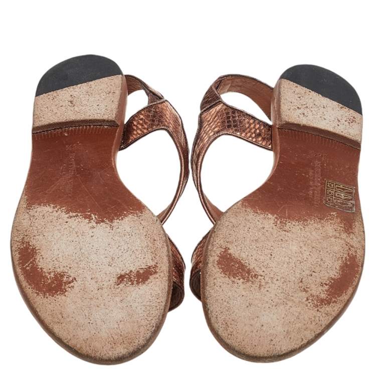 Pre Owned Bottega Veneta Metallic Brown Snakeskin Embossed Leather Flat Sandals Size 38.5