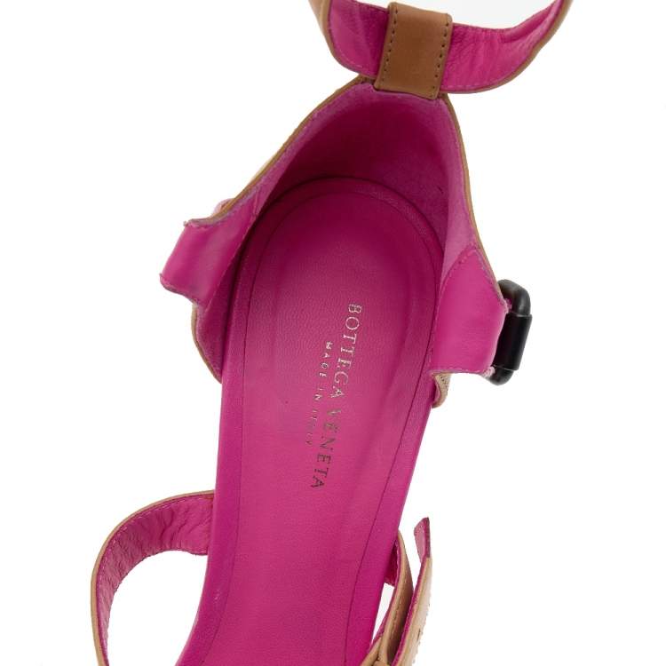 Pre Owned Bottega Veneta Beige/Pink Leather Open Toe Ankle Strap Sandals Size 37.5