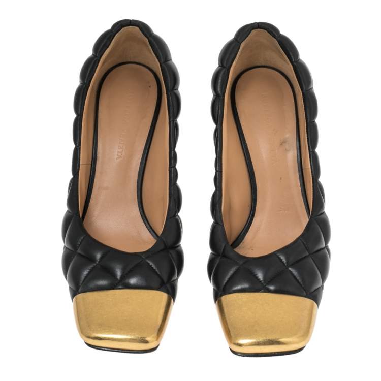 Pre Owned Bottega Veneta Black Quilted Leather Square Metal Cap Toe Pumps Size 38