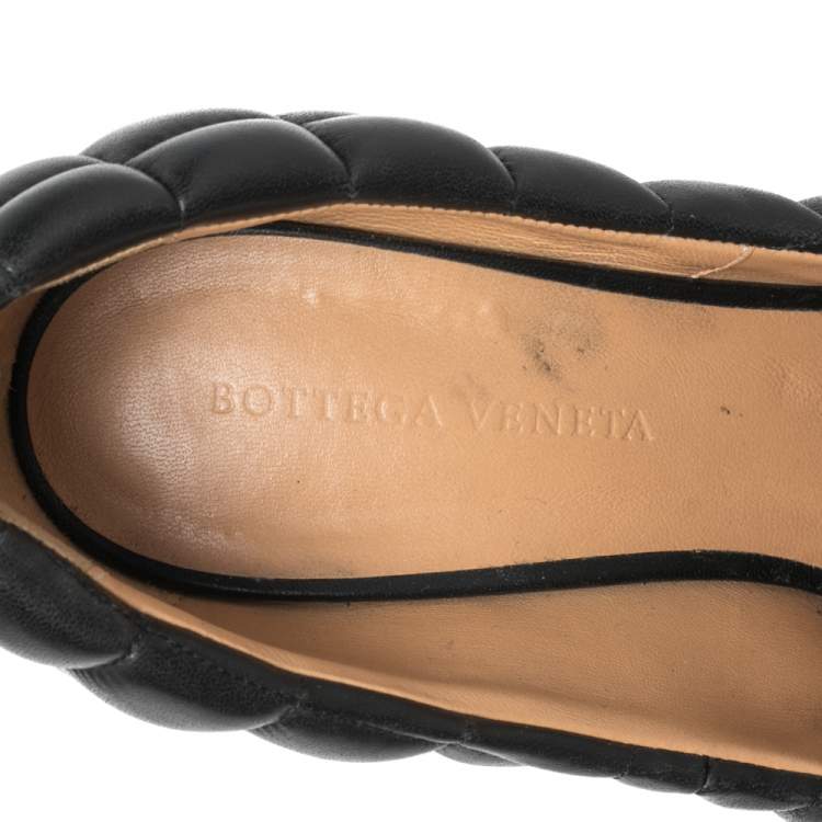 Pre Owned Bottega Veneta Black Quilted Leather Square Metal Cap Toe Pumps Size 38