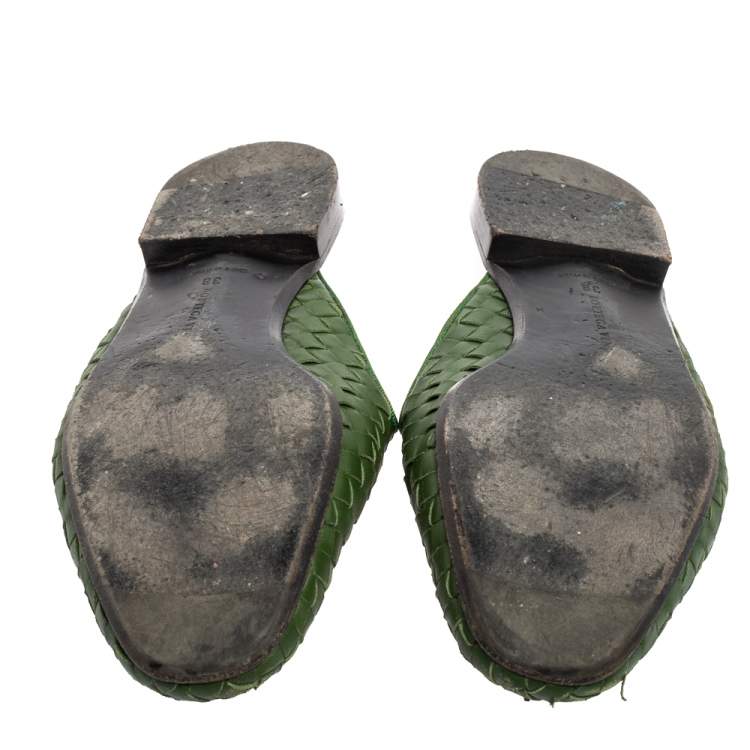Pre Owned Bottega Veneta Green Intrecciato Leather Fiandra Flat Mules Size 38 