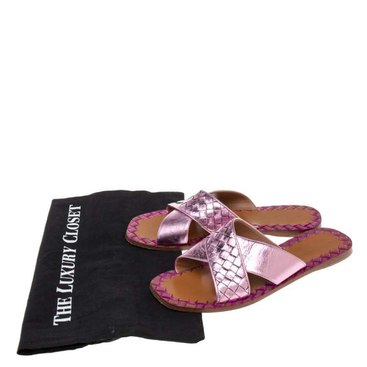 Pre Owned Bottega Veneta Pink Intrecciato Leather  Flat Sandals Size 39 