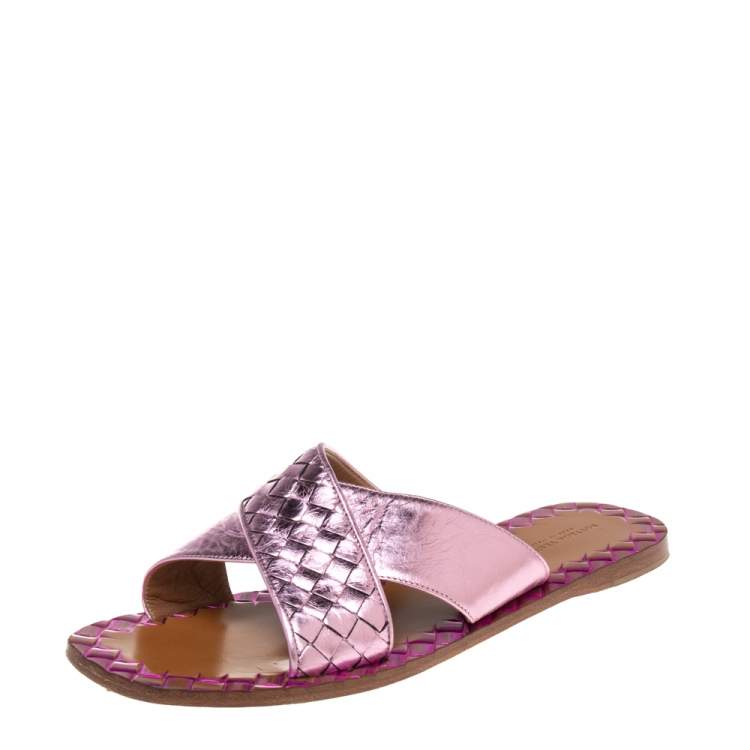 Pre Owned Bottega Veneta Pink Intrecciato Leather  Flat Sandals Size 39 