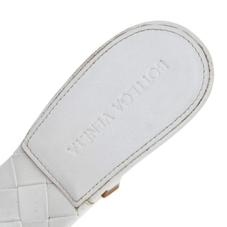 Pre Owned Bottega Veneta White Intrecciato Leather Lido Sandals Size 36.5