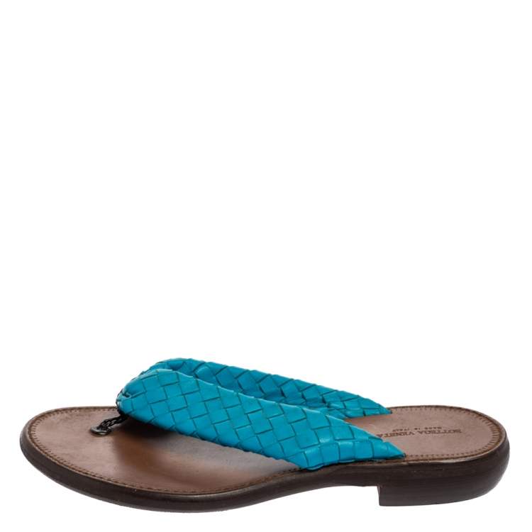 Pre Owned Bottega Veneta Blue Intrecciato Leather Thong Flats Size 38.5