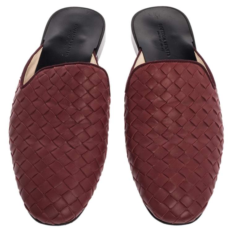 Pre Owned Bottega Veneta Burgundy Intrecciato Leather Fiandra Flat Mules Size 37.5