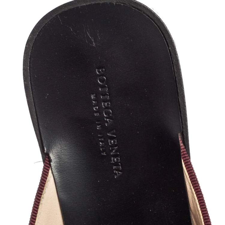 Pre Owned Bottega Veneta Burgundy Intrecciato Leather Fiandra Flat Mules Size 37.5