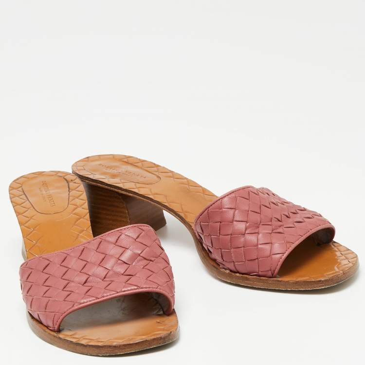 Pre Owned Bottega Veneta Pink Intrecciato Leather Slide Sandals Size 39.5