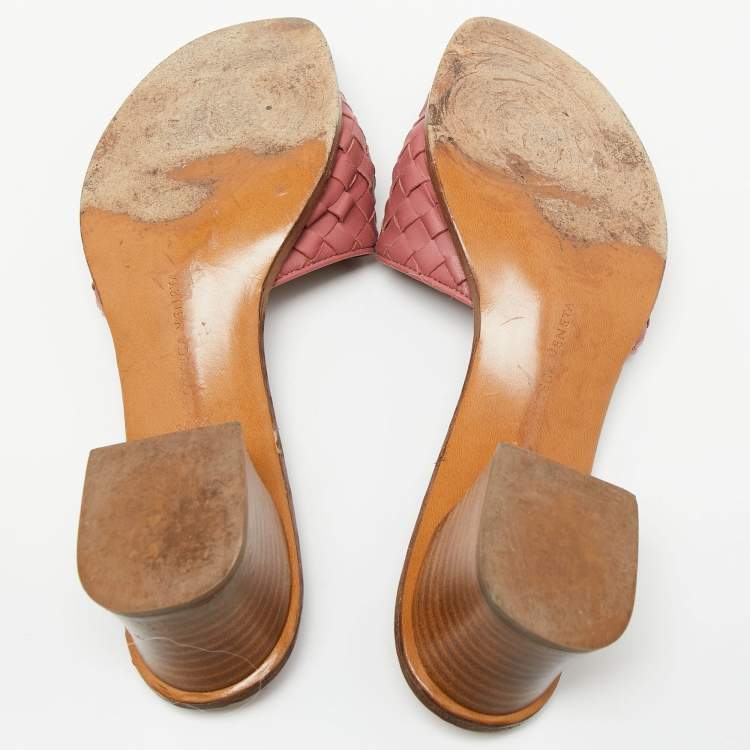 Pre Owned Bottega Veneta Pink Intrecciato Leather Slide Sandals Size 39.5