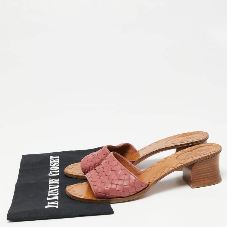 Pre Owned Bottega Veneta Pink Intrecciato Leather Slide Sandals Size 39.5