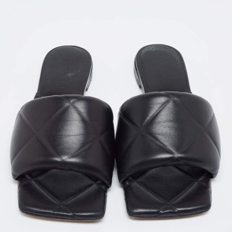 Pre Owned Bottega Veneta Black Quilted Leather Lido Flat Slides Size 37.5